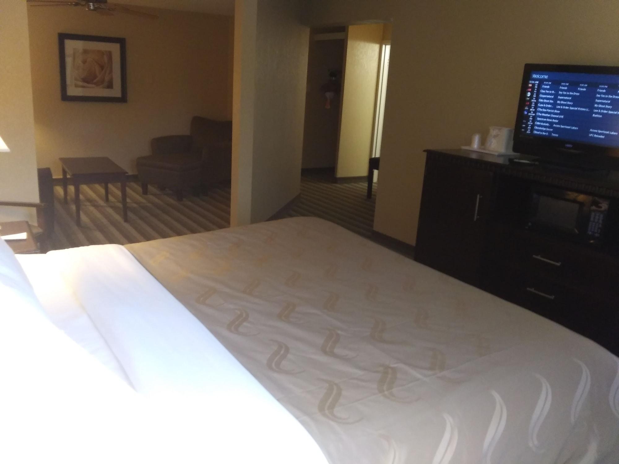 Quality Inn And Suites Fairgrounds - Syracuse Seneca Knolls Экстерьер фото
