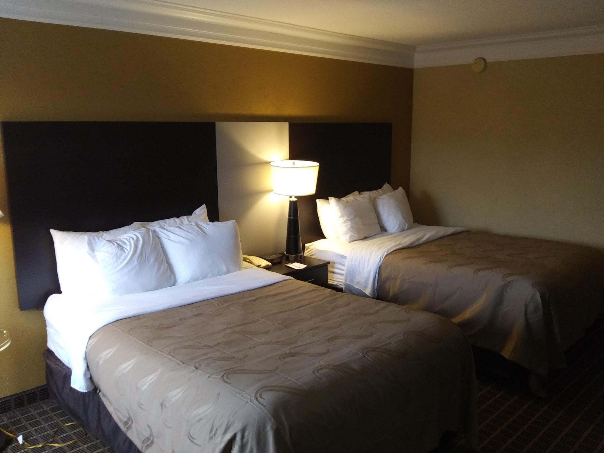 Quality Inn And Suites Fairgrounds - Syracuse Seneca Knolls Экстерьер фото