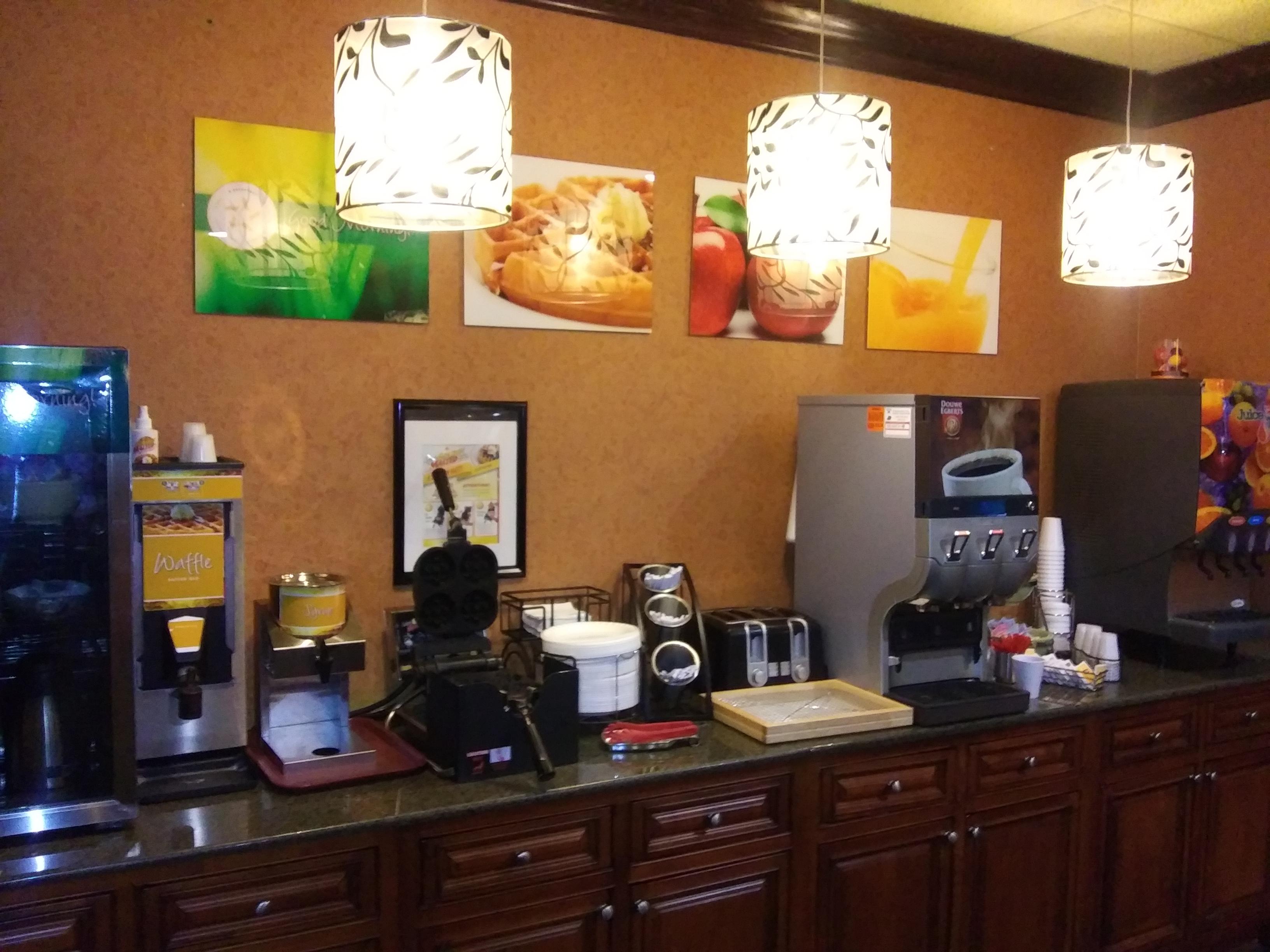 Quality Inn And Suites Fairgrounds - Syracuse Seneca Knolls Экстерьер фото