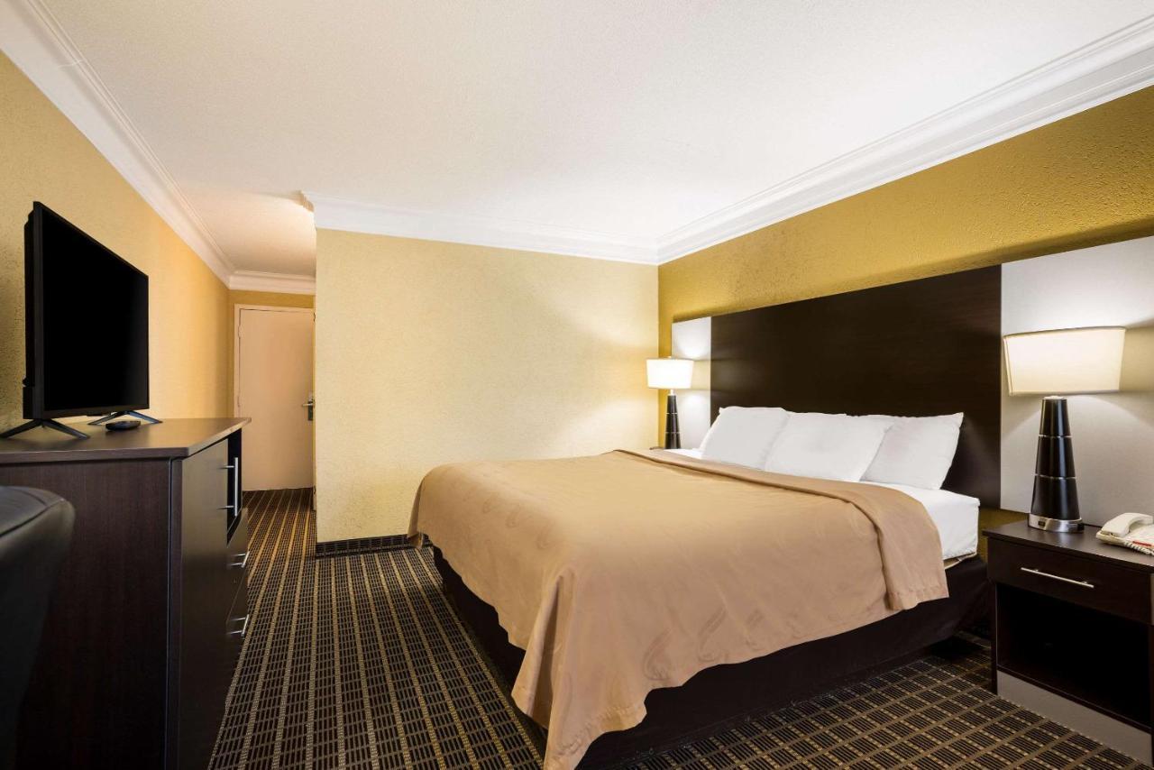 Quality Inn And Suites Fairgrounds - Syracuse Seneca Knolls Экстерьер фото