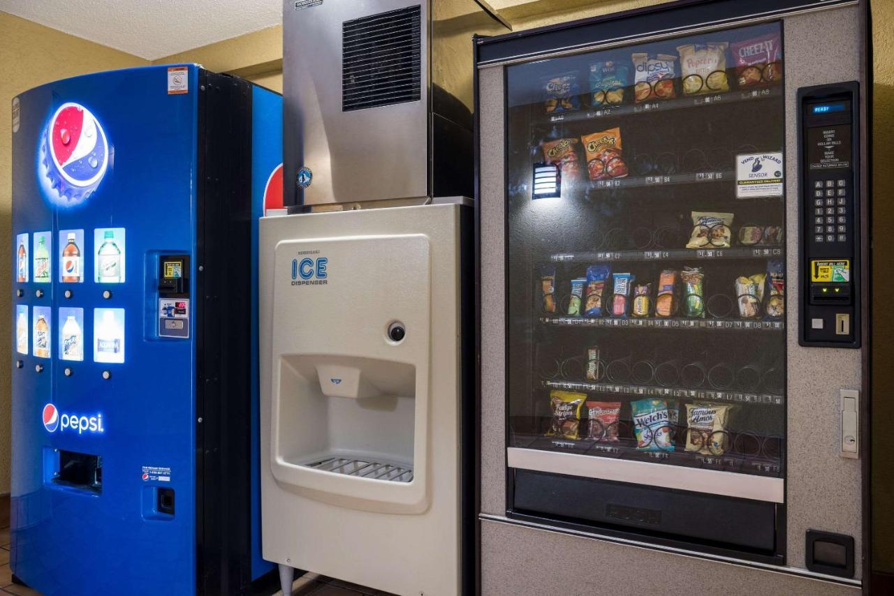 Quality Inn And Suites Fairgrounds - Syracuse Seneca Knolls Экстерьер фото